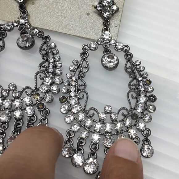 Tasha Crystal Drop Earrings (G1) - Picture 5 of 5